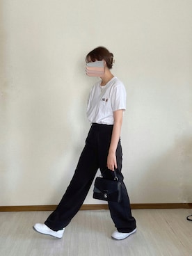 「SONA（ソナ）のアイテム（スラックス）」を使った、지수さん（レディース・163cm）の秋コーディネート