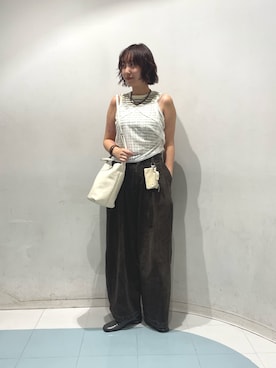 「KBF（ケイビーエフ）のレーストリムキャミソール（キャミソール、ホワイト系）」を使った、kuroさん（レディース・165cm）の夏コーディネート