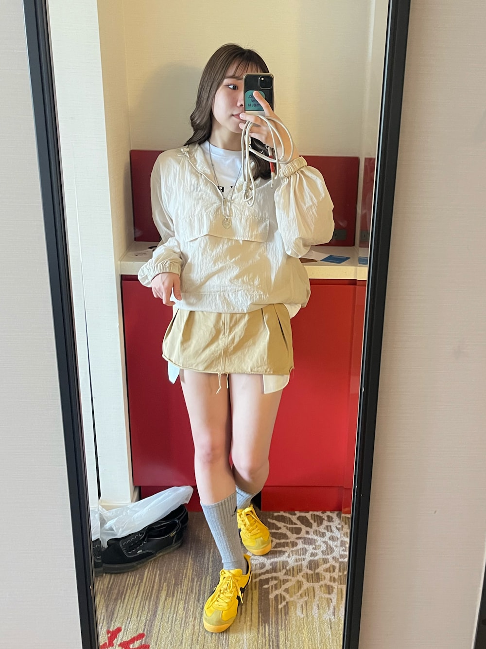 「春めき満開コーデ、アノラックパーカー、春色、春色コーデ、Oriens JOURNAL STANDARD、jornalstandard、Onitsuka Tiger、オニツカタイガー、ベージュ、ワントーンコーデ、デートコーデ、WEARISTASG、いいね、save、フォローお願いします🤑、お洒落さんとつながりたい、お洒落さんと繋がりたい」｜「Onitsuka TigerのMEXICO 66 / メキシコ 66（スニーカー、イエロー系）」を使った、ドラムさん（レディース・160cm）の春コーディネートの1枚目の写真