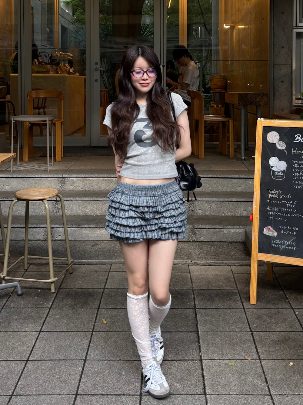 「おでかけコーデ、夏服コーデ、カジュアルスタイル」｜「HAKUのアイテム（トップス、グレー系）」を使った、深結(みゆ)さん（骨格ストレート・レディース・159cm）の夏コーディネートの1枚目の写真