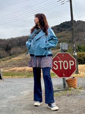 「Wrangler（ラングラー）のアイテム（パンツ）」を使った、リカさん（レディース・161cm）の春コーディネート