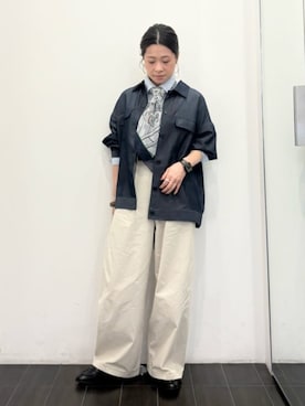 「COMME CA ISM（コムサイズム）のモンクストラップシューズ（ローファー、ブラック系）」を使った、COMME CA ISM STAFFさん（レディース・156cm）の春コーディネート