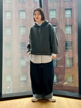 「ONIGIRI（オニギリ）のアイテム（パンツ）」を使った、COMME CA ISM STAFFさん（レディース・151cm）の秋コーディネート