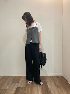 「アイテム（ベスト）」を使った、COMME CA ISM STAFFさん（レディース・175cm）の夏コーディネート