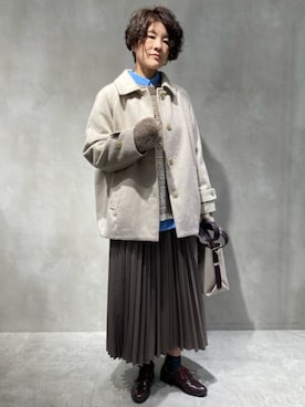 「アイテム（ステンカラーコート）」を使った、COMME CA ISM STAFFさん（レディース・165cm）の秋コーディネート