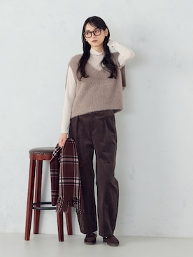 「アイテム（ベスト）」を使った、COMME CA ISM STAFFさん（レディース・170cm）の秋コーディネート