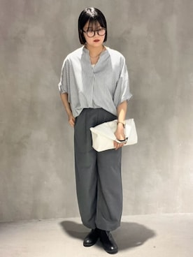 「COMME CA MODELS（コムサモデルズ）の【美しいベーシックパンツ】麻調 ワイドパンツ（その他パンツ、グリーン系）」を使った、COMME CA ISM STAFFさん（レディース・156cm）の春コーディネート