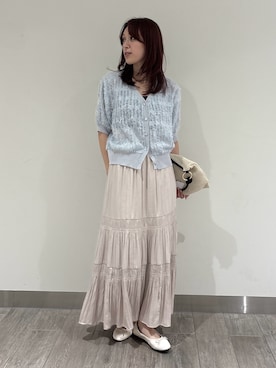 「NATURAL BEAUTY BASIC（ナチュラルビューティーベーシック）のチュール刺繍シアーカーディガン（カーディガン/ボレロ、ブルー系）」を使った、mikiさん（レディース・151cm）の夏コーディネート