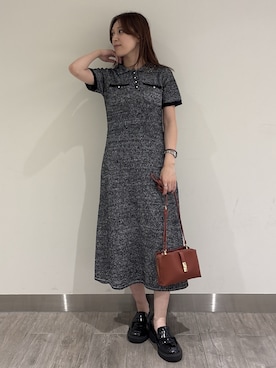 「NATURAL BEAUTY BASIC（ナチュラルビューティーベーシック）のツイーディーポロニットワンピース（ワンピース、ブラック系）」を使った、mikiさん（レディース・151cm）の秋コーディネート
