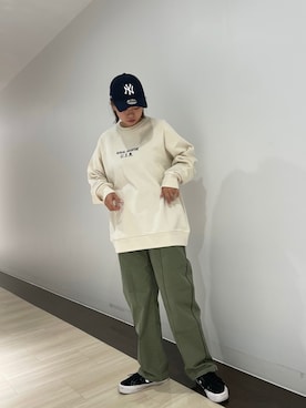 「ストレートパンツ」｜「アイテム（帽子）」を使った、𝗔𝗼𝗿𝗶 𝗠𝗮𝗲𝗱𝗮さん（レディース・161cm）の秋コーディネート