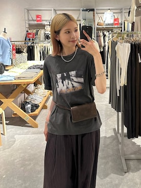 「LOWRYS FARM（ローリーズファーム）のイージーワイドコクーンパンツ 327286（その他パンツ、ブラウン系）」を使った、shioriさん（レディース・167cm）の夏コーディネート