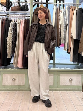 「アイテム（スウェットパンツ）」を使った、shioriさん（レディース・167cm・20代）の冬コーディネート