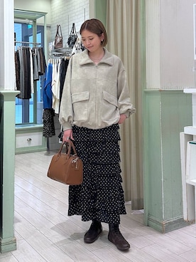 「アイテム（ブルゾン）」を使った、shioriさん（レディース・167cm）の秋コーディネート