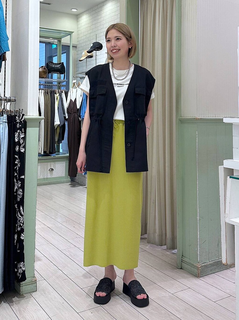 shiori(LOWRYS FARM 御殿場プレミアムアウトレット)|LOWRYS FARMのスカートを使ったコーディネート - WEAR