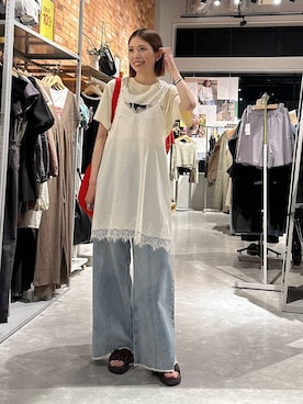 「LOWRYS FARM（ローリーズファーム）のハイウエストバギーデニム 637569（デニムパンツ、ブルー系）」を使った、shioriさん（レディース・167cm）の春コーディネート