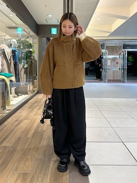 「アイテム（ボストンバッグ）」を使った、shioriさん（レディース・167cm）の秋コーディネート