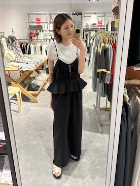「LOWRYS FARM（ローリーズファーム）のカンドウフィットグルカサンダル 638120（サンダル、ホワイト系）」を使った、shioriさん（レディース・167cm）の春コーディネート