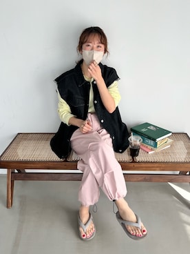 「feepur（フェピュール）のアイテム（カーゴパンツ）」を使った、yuri さん（レディース・162cm）の春コーディネート