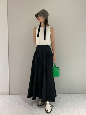 ボリュームタフタロングスカートを使った人気ファッション ...