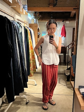 「Teva（テバ）のアイテム（サンダル）」を使った、aikoさん（レディース・158cm）の秋コーディネート