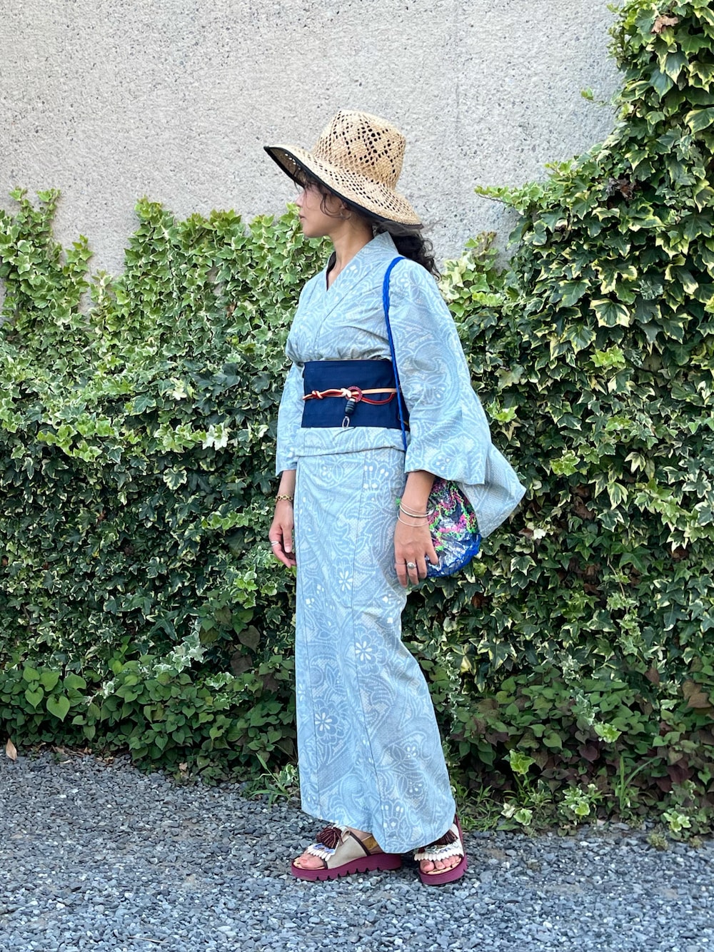 「夏コーデ、浴衣、花火大会、和装、麦わら帽子、休日スタイル、サンダル、厚底サンダル、JUCO.、メッシュバッグ、ショルダーバッグ、カンカン帽、きれいめカジュアル、ゆかた、夏祭り」｜「FREAK'S STOREの【限定展開】Benelli Montacone/ベネリ モンタコーネ　ストローパイピングカンカン帽（ハット、ブラック系）」を使った、aikoさん（レディース・158cm）の夏コーディネートの1枚目の写真