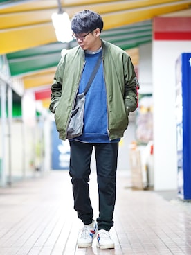 「URBAN RESEARCH Sonny Label（アーバンリサーチサニーレーベル）のアイテム（MA-1）」を使った、ヒデさん（メンズ・165cm）の春コーディネート