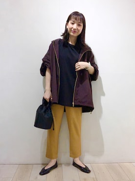 「巾着バッグ」｜「アイテム（マウンテンパーカー）」を使った、yoshikaさん（レディース・156cm）の秋コーディネート