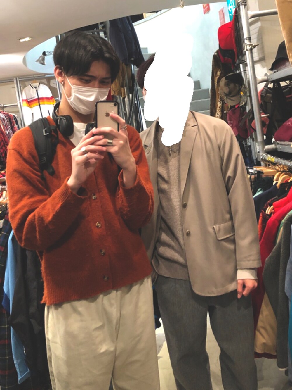 「GUのシェフパンツ+E（パンツ、ベージュ系）」を使った、REIさん（メンズ・185cm）の冬コーディネートの1枚目の写真