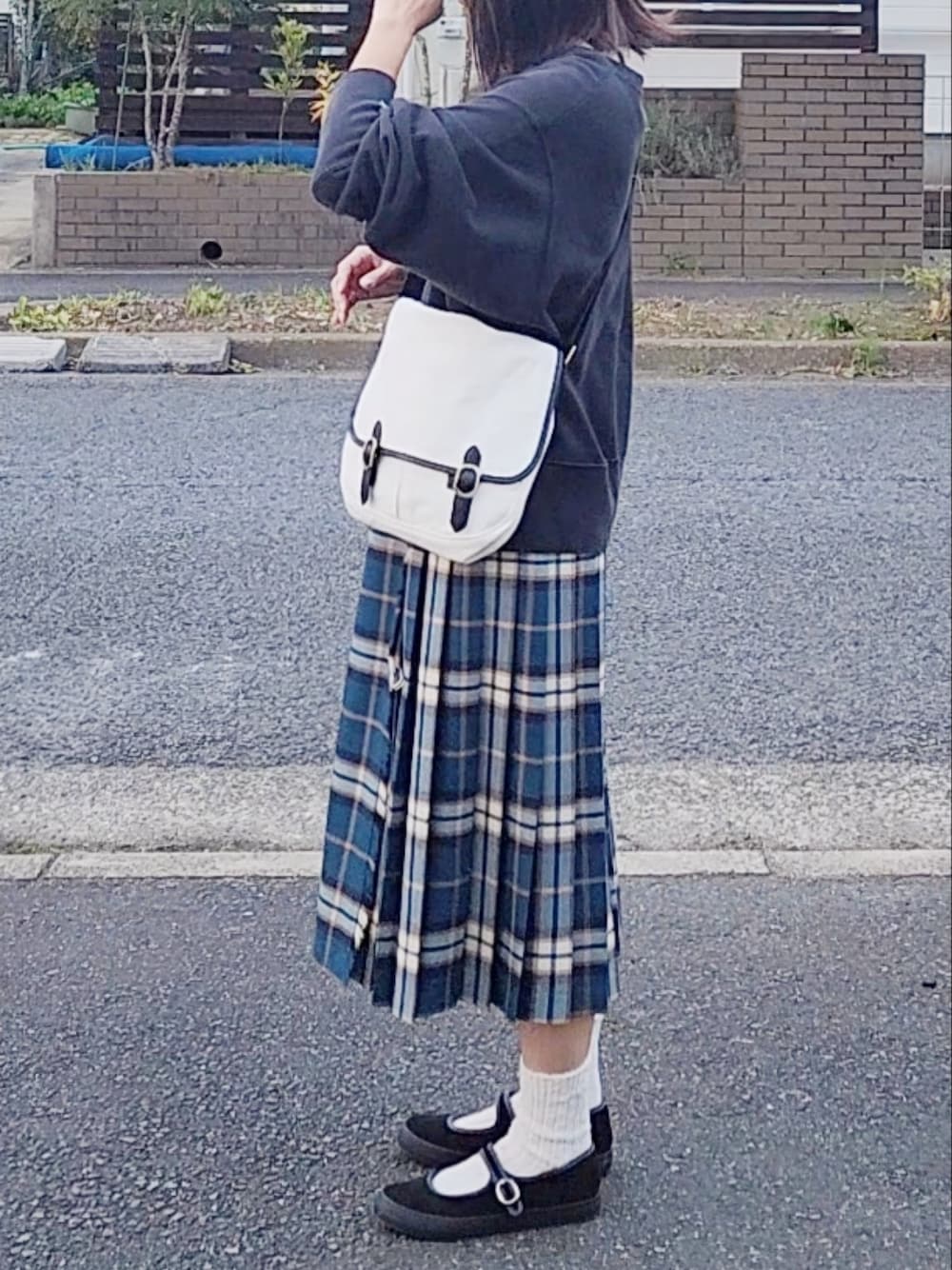 コンバース wearista mayumi プロデュース　 ダメージスウェット CONVERSE TOKYO（コンバーストウキョウ）の「【WEARISTA MAYUMI