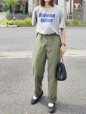 「UNE MANSION（ユヌマンション）のアイテム（ハンドバッグ）」を使った、RIyO.さん（レディース・159cm）の夏コーディネート