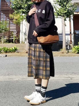 「zucca」｜「アイテム（スウェット）」を使った、RIyO.さん（レディース・159cm）の秋コーディネート