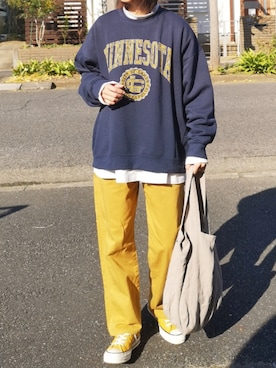「EDWIN」｜「アイテム（スウェット）」を使った、RIyO.さん（レディース・159cm）の冬コーディネート