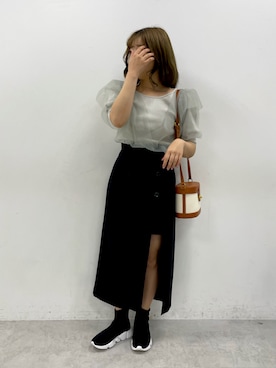 安部麻未奈さんのコーディネート