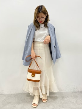 安部麻未奈さんのコーディネート