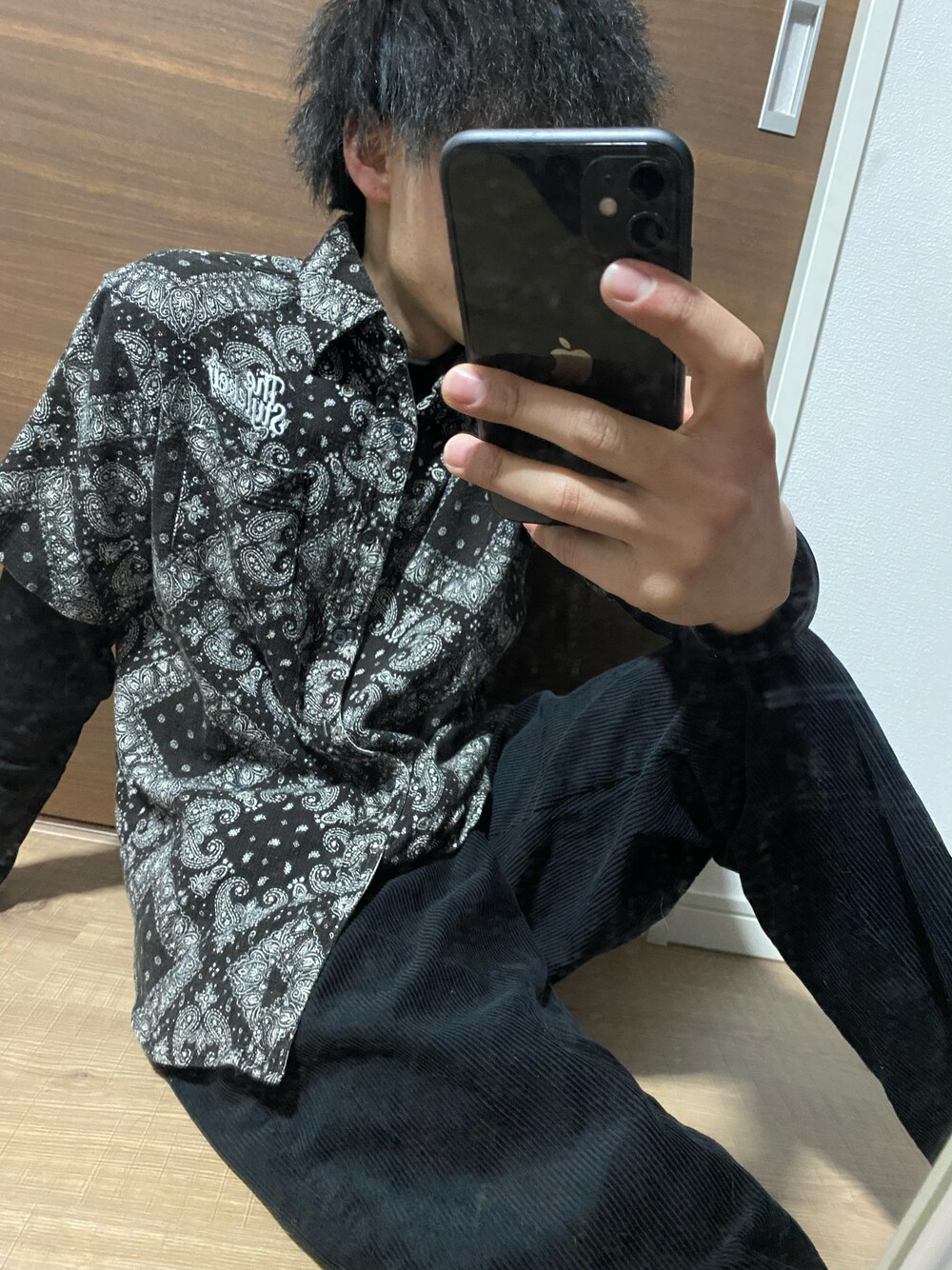 「おしゃれさんと繋がりたい、低身長、低身長コーデ、柄シャツ」｜「STYLEKEYのアイテム（シャツ/ブラウス、ブラック系）」を使った、ふみ【相互】さん（メンズ・166cm）の冬コーディネートの1枚目の写真