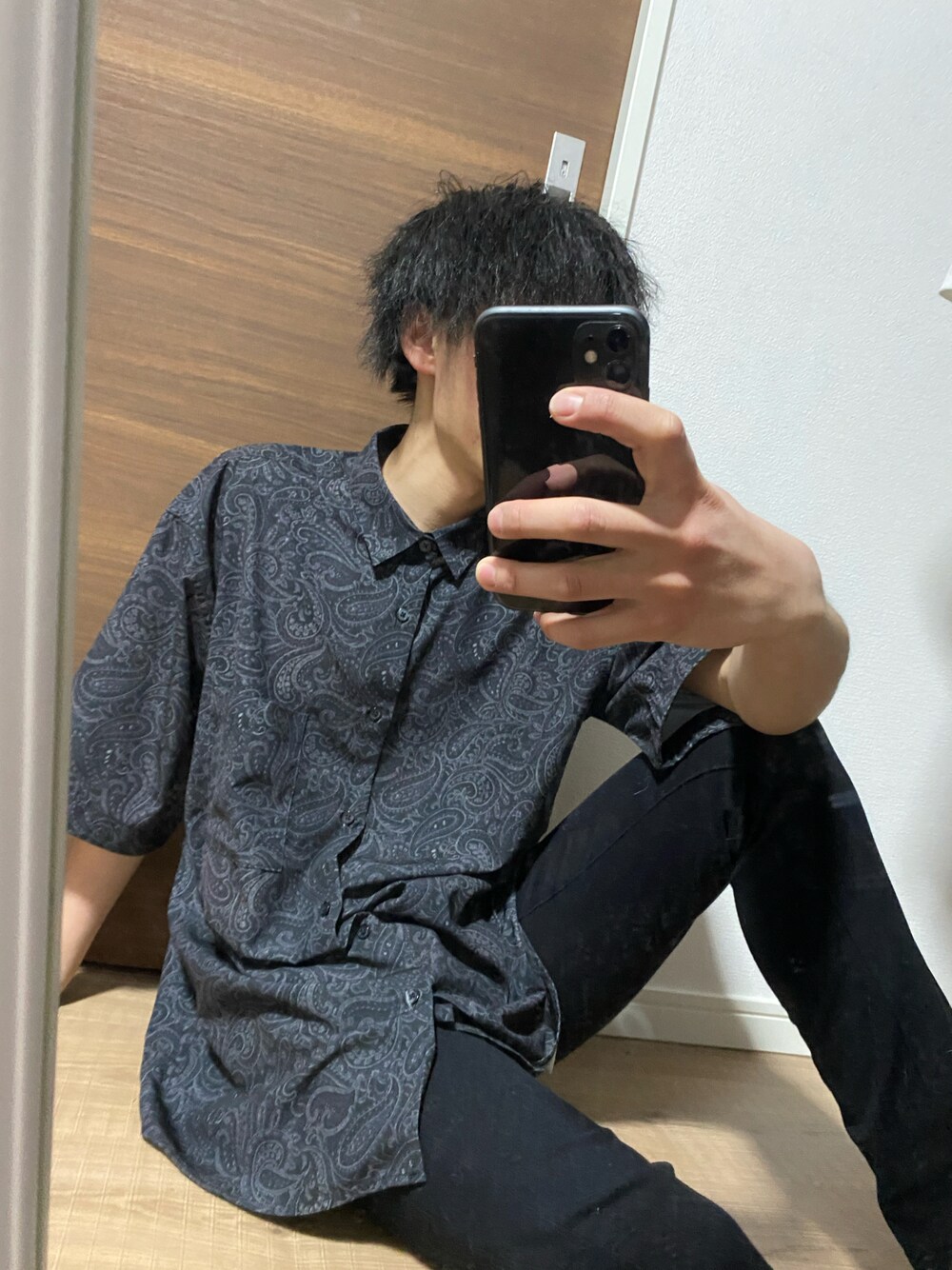 「シンプルコーデ、ブラックコーデ、おしゃれさんと繋がりたい、低身長、低身長コーデ、フォロバ100％」｜「GUのアイテム（その他パンツ、ブラック系）」を使った、ふみ【相互】さん（メンズ・166cm）の冬コーディネートの1枚目の写真