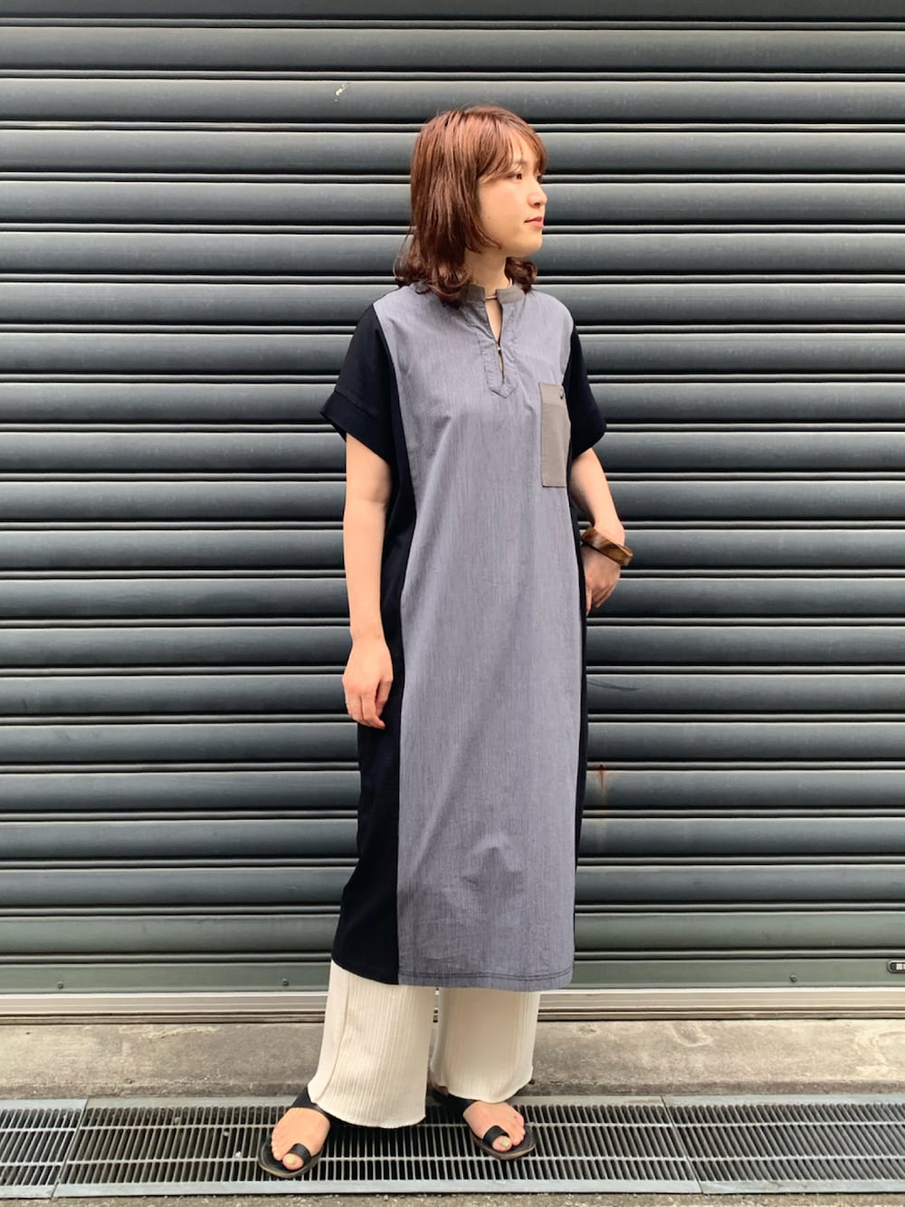 「ワンピース、モノトーン、メンズライク、ストライプワンピース」｜「FIL DE FERのストライプムジコンビ　ハイネックワンピース（ワンピース、ブラック系）」を使った、koba.さん（レディース・168cm）の夏コーディネートの1枚目の写真
