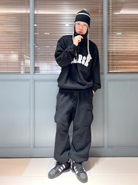 「エクストララージ」｜「アイテム（スウェットパンツ）」を使った、城　京平さん（メンズ・173cm）の秋コーディネート