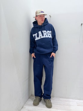 「エクストララージ」｜「アイテム（スウェットパンツ）」を使った、城　京平さん（メンズ・173cm）の冬コーディネート