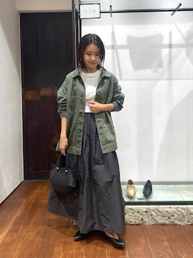 「アイテム（カバーオール）」を使った、emariさん（レディース・152cm）の秋コーディネート