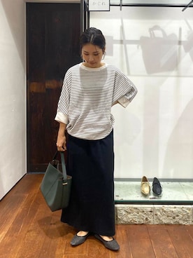 「RODE SKO（ロデスコ）のワンハンドル3WAYバッグ（ハンドバッグ）」を使った、emariさん（レディース・152cm）の夏コーディネート