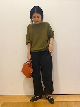 「URBAN RESEARCH DOORS（アーバンリサーチドアーズ）のラウンドボストンミニバッグ（ショルダーバッグ）」を使った、emariさん（レディース・152cm）の秋コーディネート