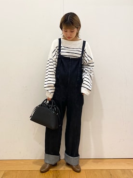 「EKAL（エカル）のアイテム（オールインワン・サロペット）」を使った、emariさん（レディース・152cm）の秋コーディネート