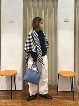 「アイテム（ストール/ショール、ブラック系）」を使った、emariさん（レディース・152cm）の冬コーディネート