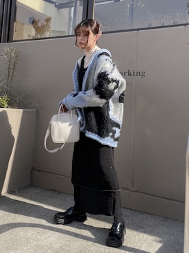「ISOOK（アイスー）のアイテム（バッグ）」を使った、wenさん（レディース・155cm）の秋コーディネート