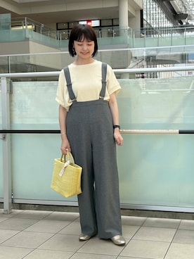 「アイテム（サロペット/オーバーオール、グレー系）」を使った、かみやまさん（レディース・160cm）の夏コーディネート