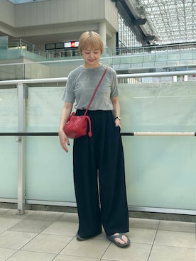 「アイテム（バッグ、レッド系）」を使った、かみやまさん（レディース・160cm）の夏コーディネート