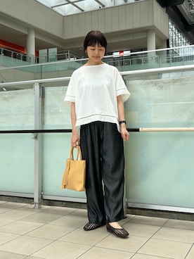 「URBAN RESEARCH DOORS（アーバンリサーチドアーズ）のリヨセルデニムイージーパンツ（デニムパンツ、ブラック系）」を使った、かみやまさん（レディース・160cm）の夏コーディネート