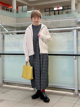 「アイテム（シャツワンピース）」を使った、かみやまさん（レディース・160cm）の秋コーディネート