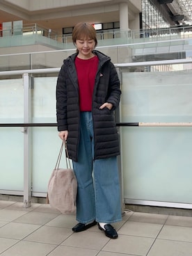 「RODE SKO（ロデスコ）のタッセル付フラッフィトートバッグ（トートバッグ）」を使った、かみやまさん（レディース・160cm）の冬コーディネート